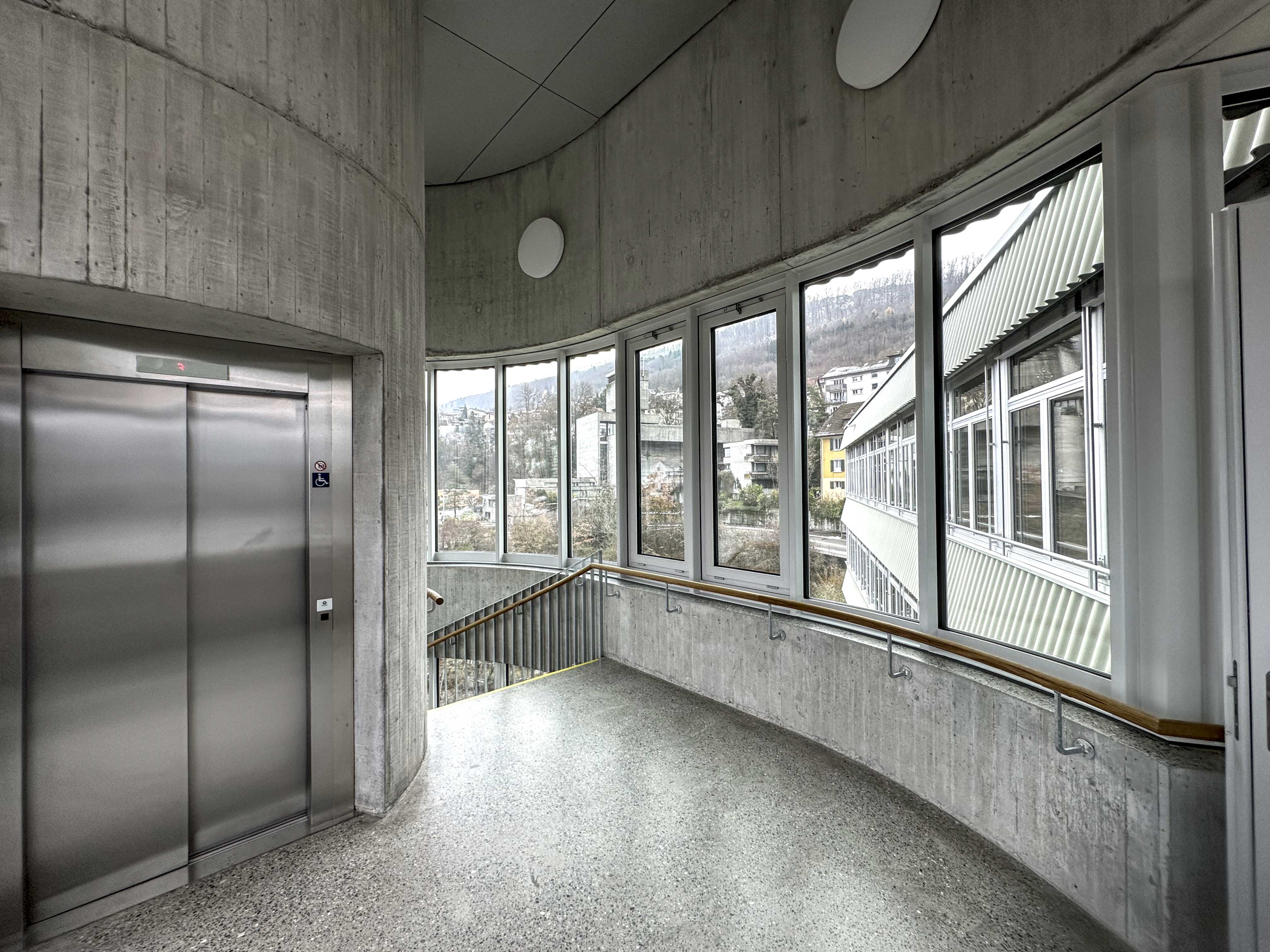 Schulhaus Bachtal Ennetbaden – Bild 2